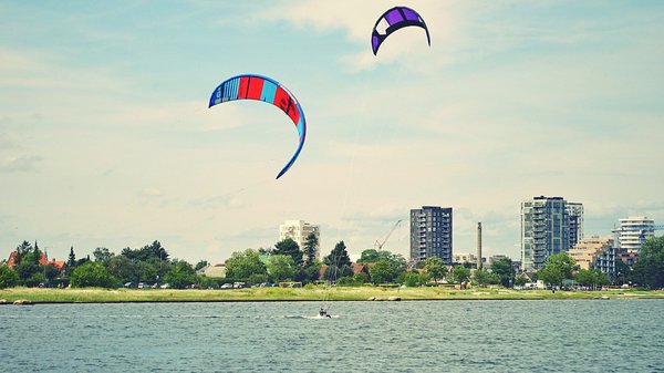 Kitesurf à palavas-les-flots : partez à l'aventure sur l'eau